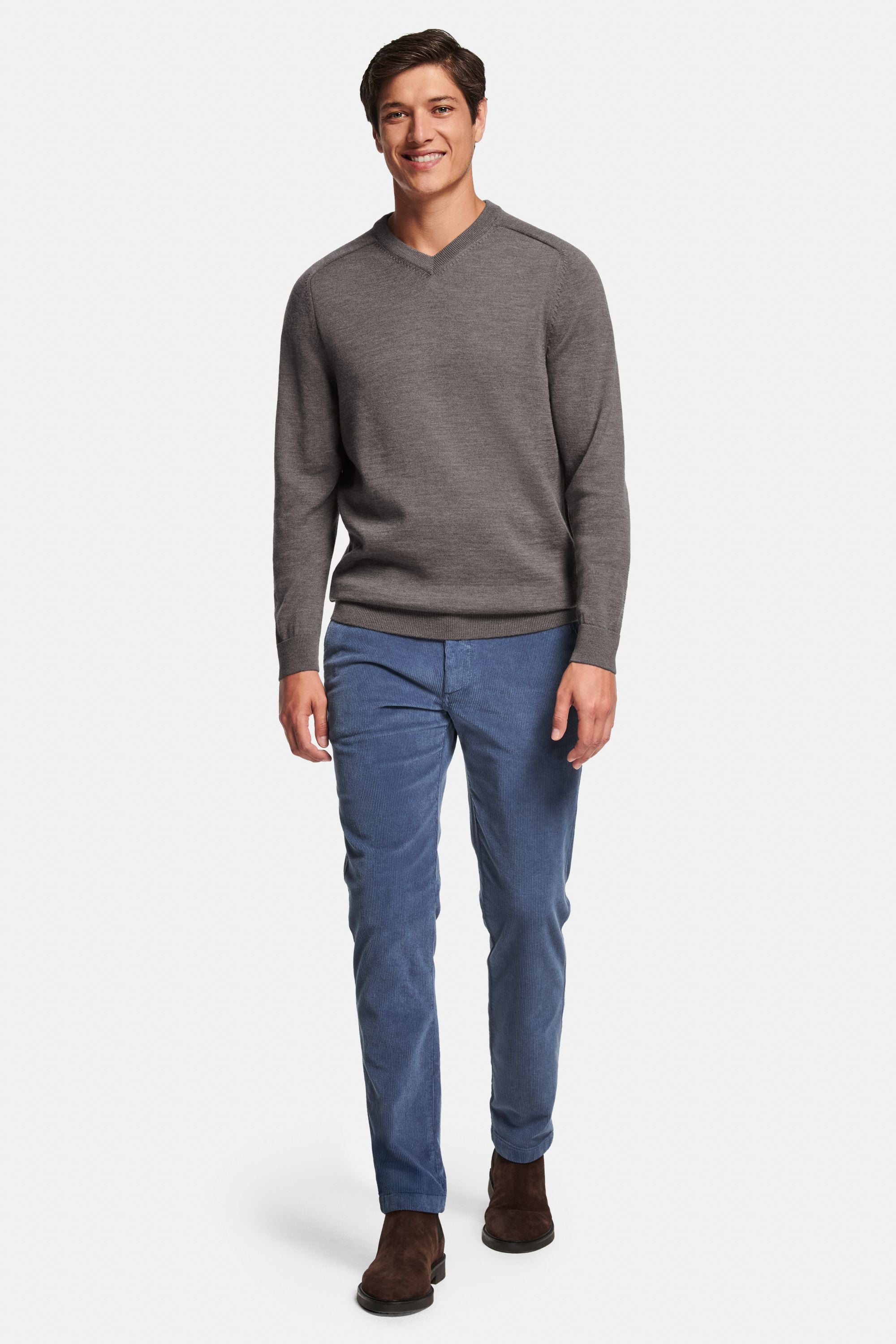 Jones * The Merino V-neck