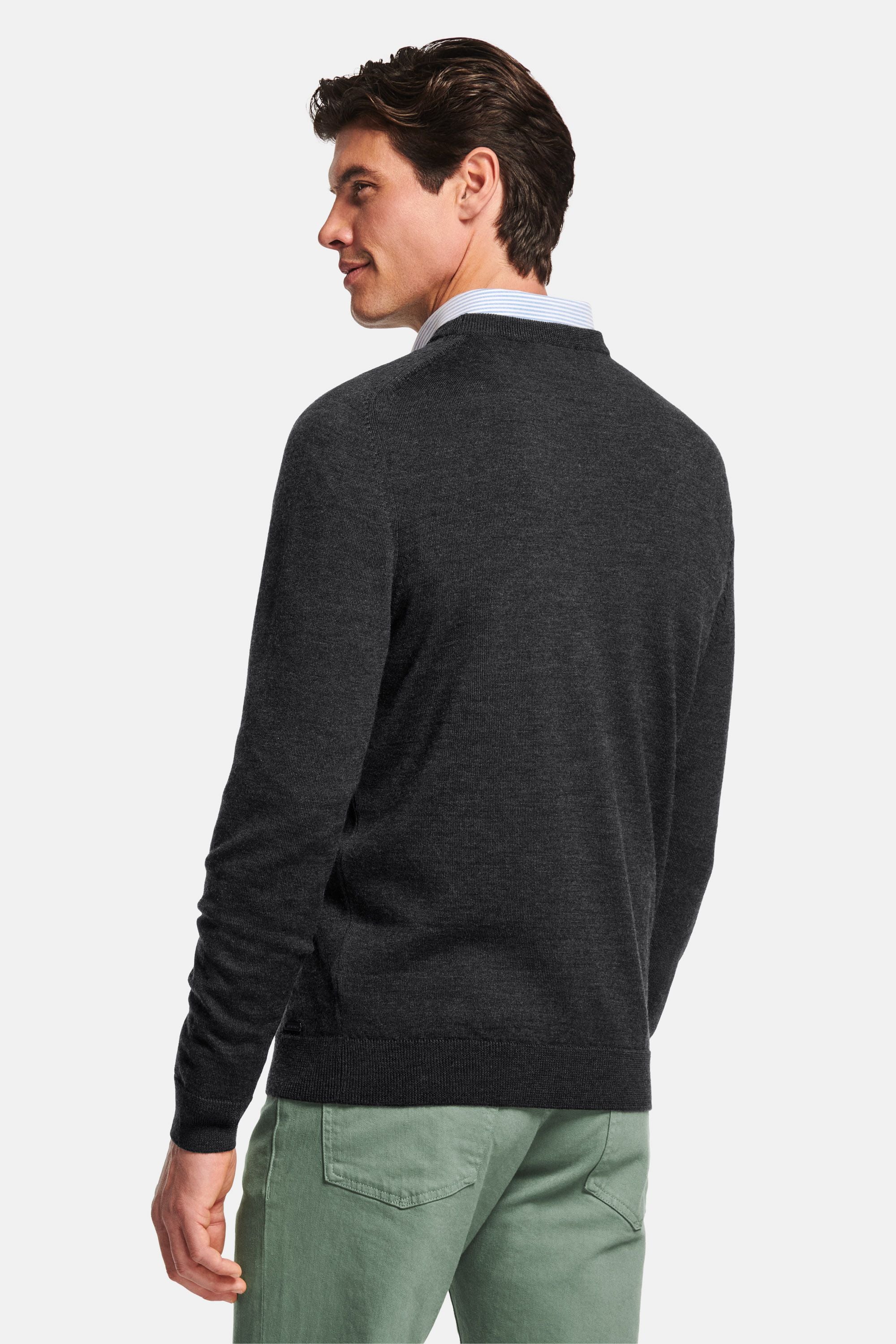 Storms * The Merino V-neck