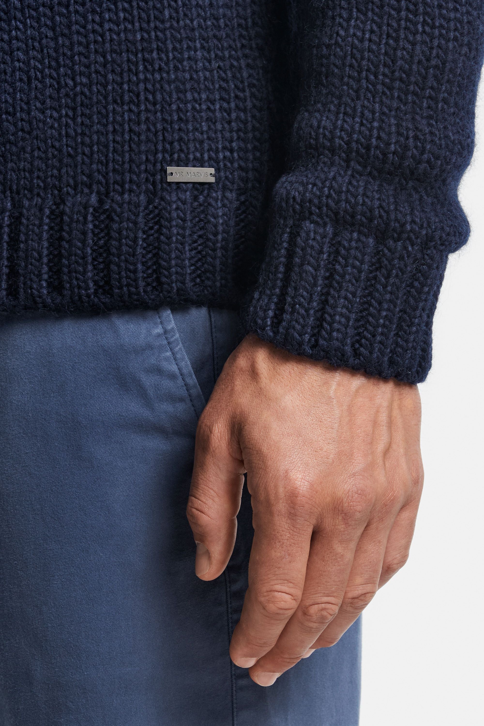 Mont Bleus * The Chalet Pullover