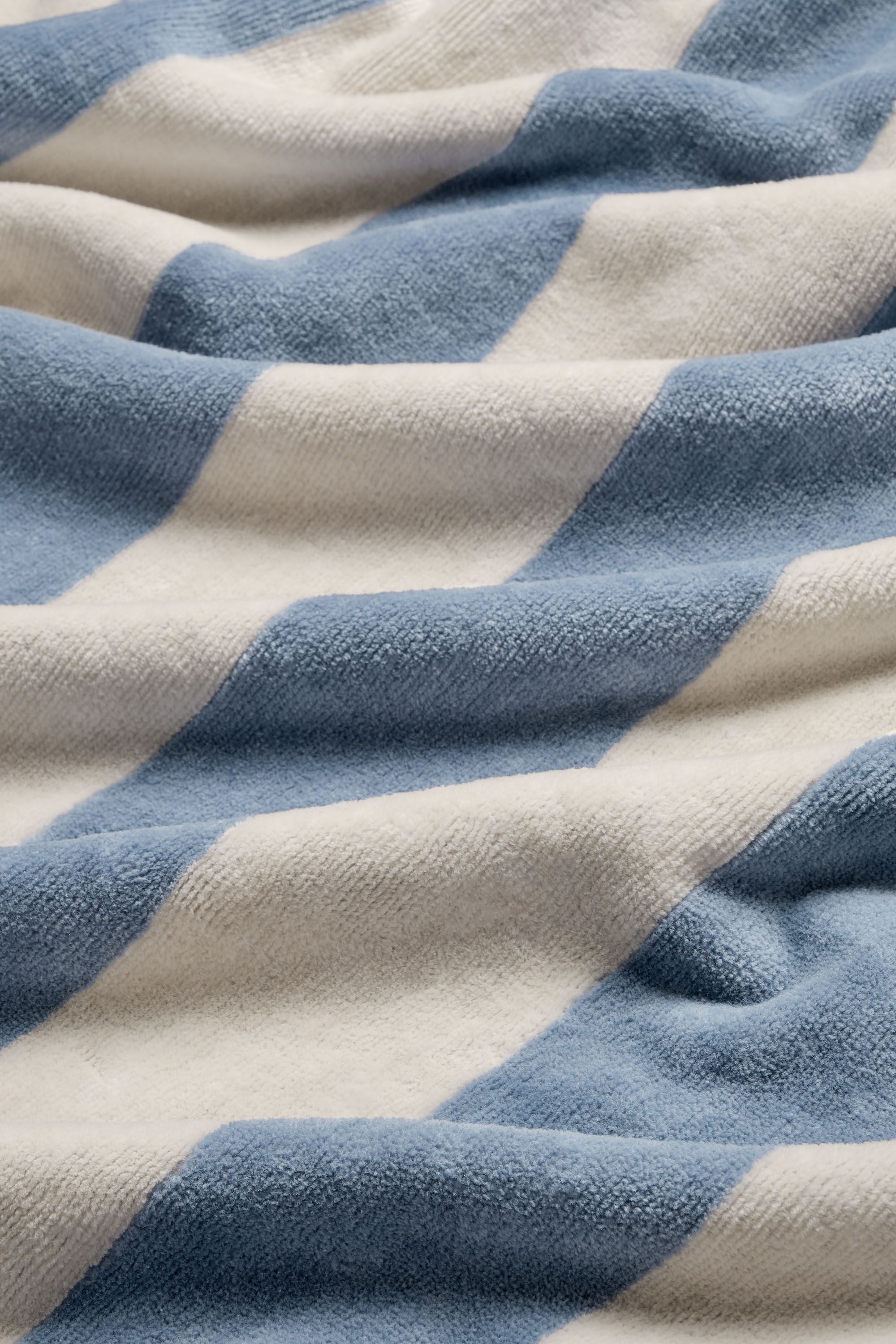 Pontoons * The Beach Towel