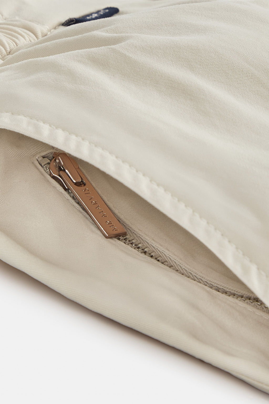 Gazettes * The Easy Chinos