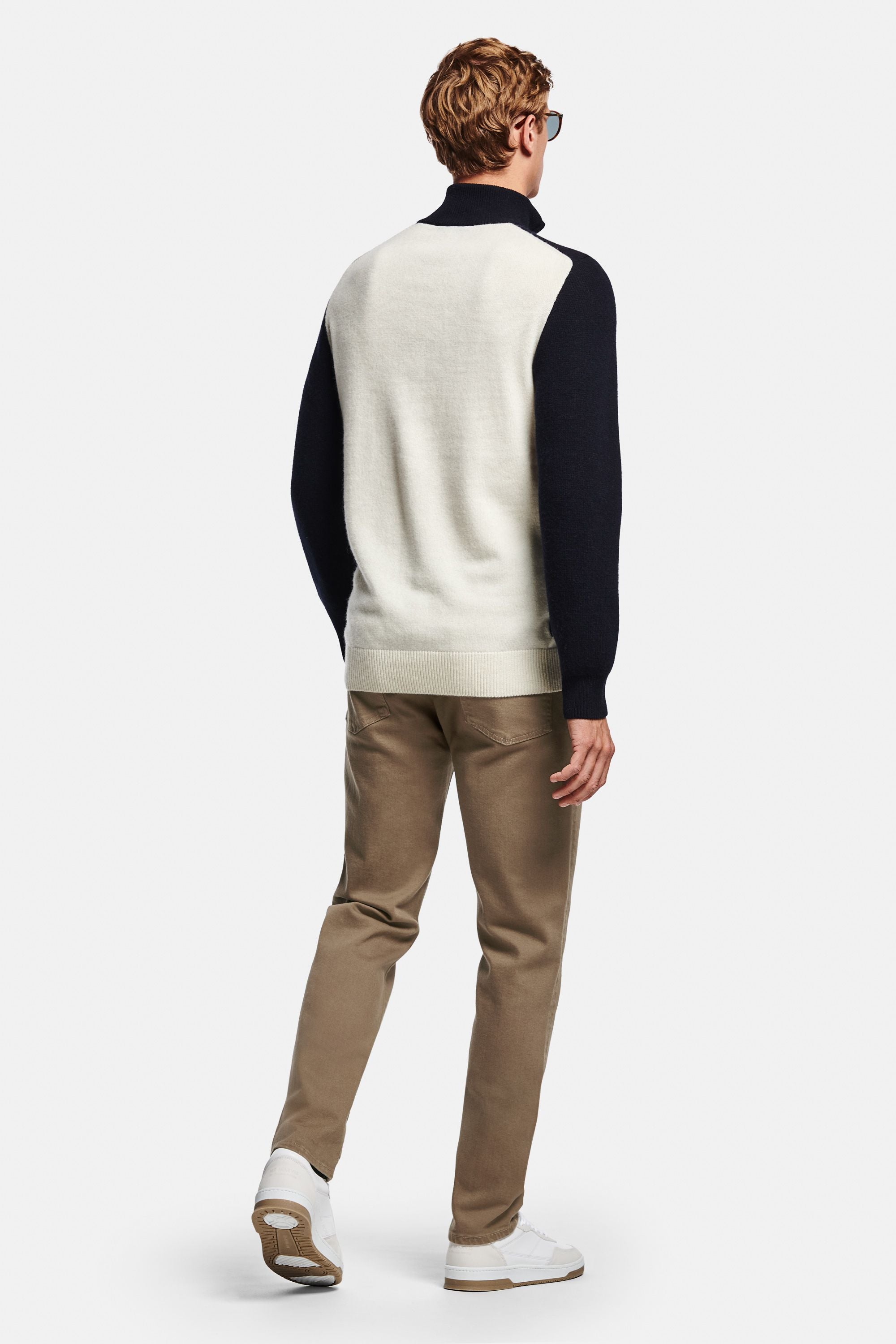 Jones * The Five-pockets